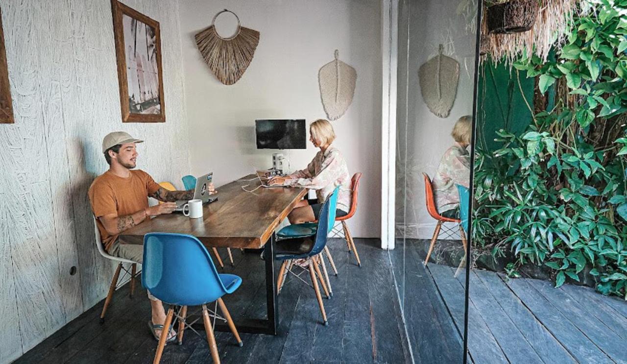 The Green Room Seminyak Bagian luar foto